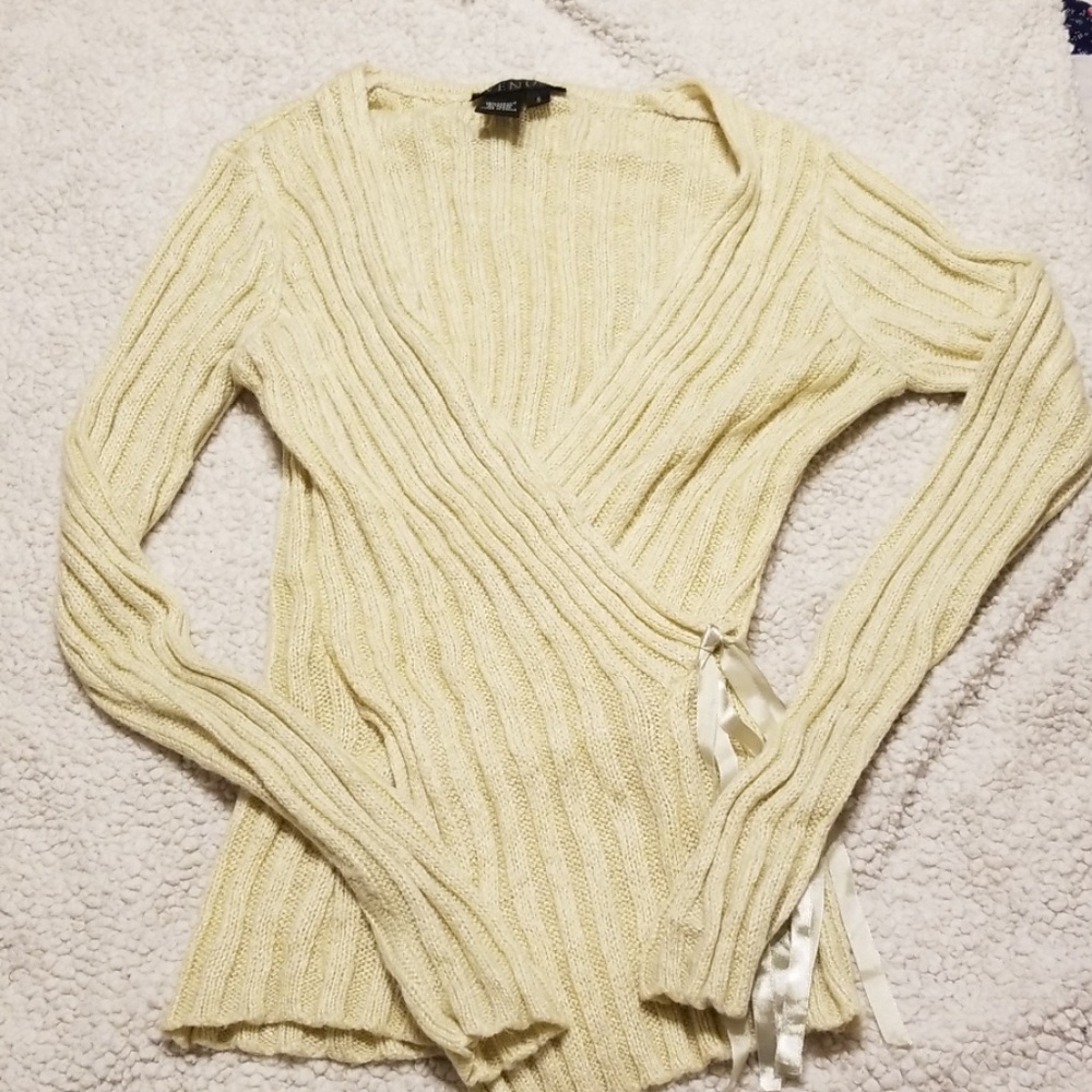 Venus sweater
